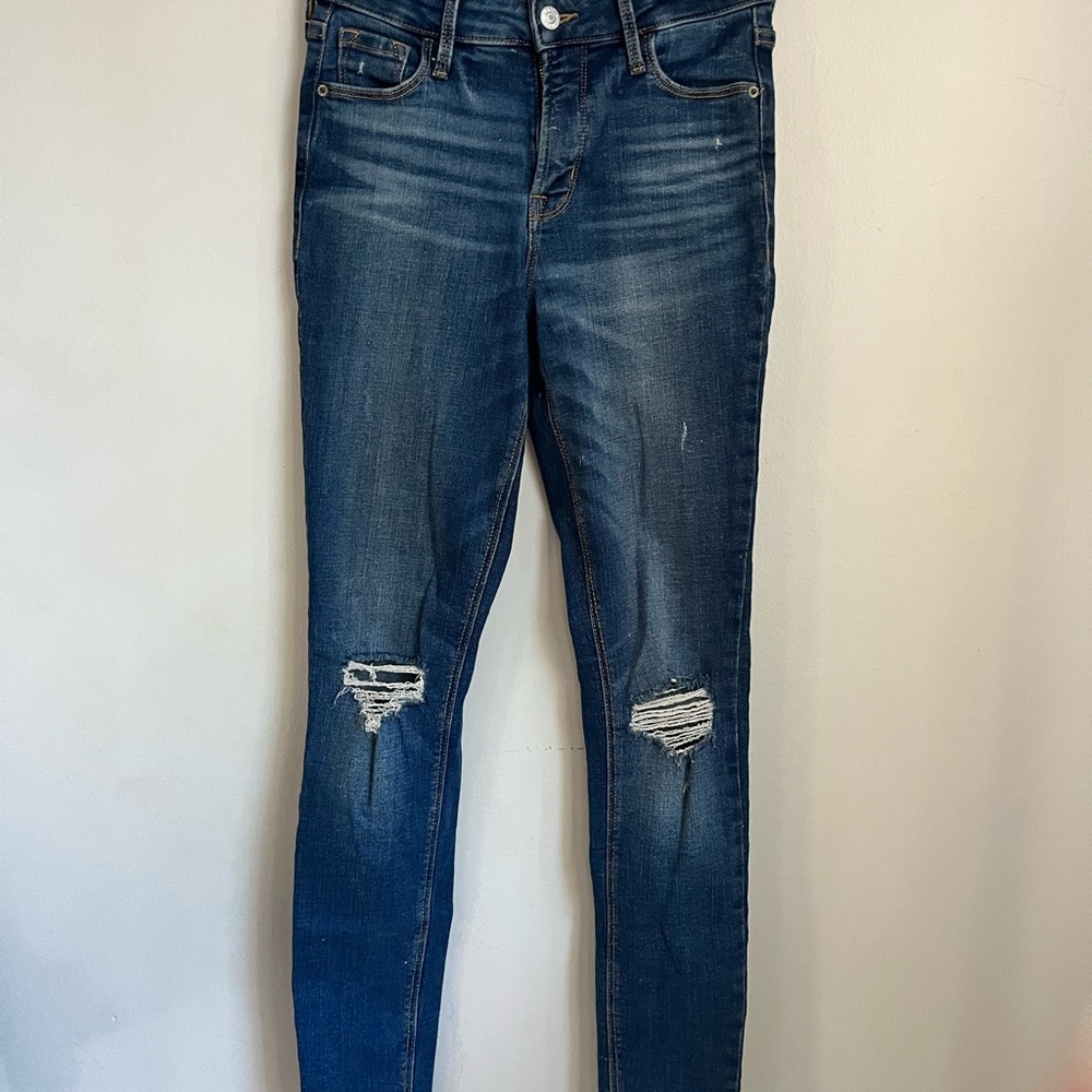 Old Navy Rockstar -  medium wash  - super skinny - distressed - Jeans - Size 00